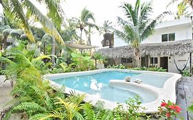 Casa Maria Bonita Hotel&Restaurant El Cuyo by Spot Rentals